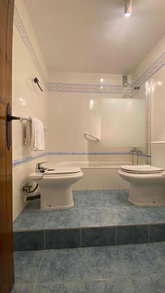 Apartamentos Nogueret Benasque Esterno foto